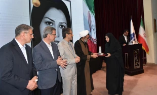 رئیس دانشگاه ملی مهارت در جشنواره سرآمدی آموزش استان تهران:

دانشگاه ملی مهارت می تواند معمار دانشگاه‌های مهارتی کشور باشد و اصولی مثل تعیین استاندارد، تربیت مربی و تضمین کیفیت را راهبری نماید/ استاد سرآمد کسی است که دانش را به مهارت تبدیل کند. 16