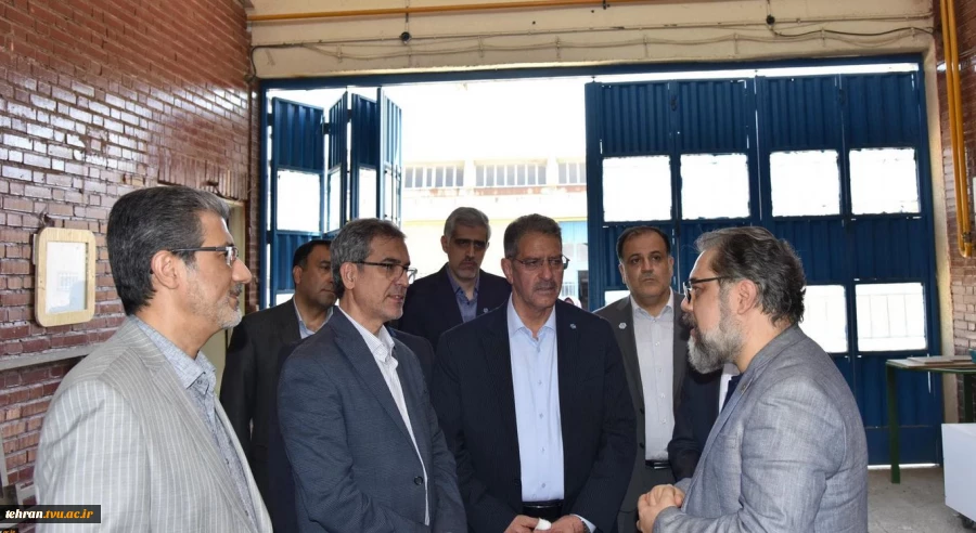 رئیس دانشگاه ملی مهارت در جشنواره سرآمدی آموزش استان تهران:

دانشگاه ملی مهارت می تواند معمار دانشگاه‌های مهارتی کشور باشد و اصولی مثل تعیین استاندارد، تربیت مربی و تضمین کیفیت را راهبری نماید/ استاد سرآمد کسی است که دانش را به مهارت تبدیل کند. 13