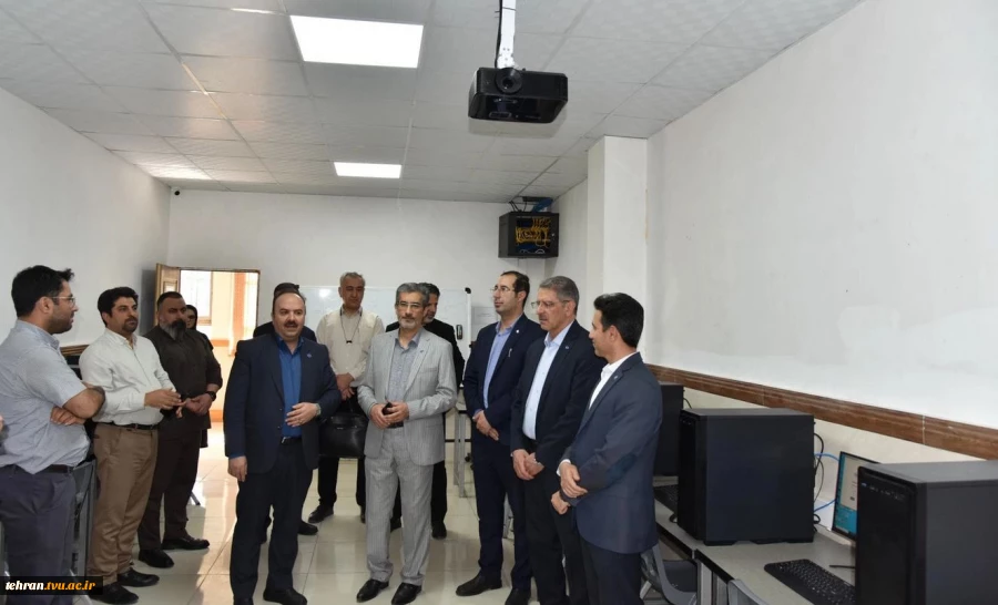 رئیس دانشگاه ملی مهارت در جشنواره سرآمدی آموزش استان تهران:

دانشگاه ملی مهارت می تواند معمار دانشگاه‌های مهارتی کشور باشد و اصولی مثل تعیین استاندارد، تربیت مربی و تضمین کیفیت را راهبری نماید/ استاد سرآمد کسی است که دانش را به مهارت تبدیل کند. 15