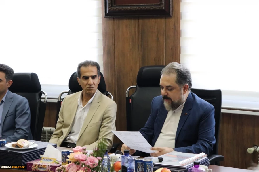 از عیب‌یابی هوشمند تا آسانسور پنوماتیک؛

 دفاع ۶ پروژه دانشجویی دانشکده فنی انقلاب اسلامی تهران در سندیکای آسانسور و پلکان برقی ایران 9
